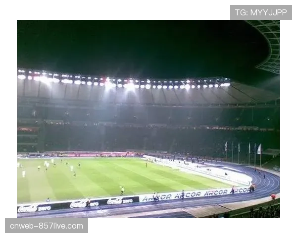 柏林赫塔主场翻新工程过半，预计七月投入使用